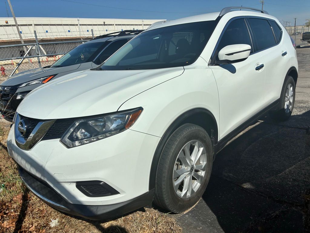 2016 Nissan Rogue SV