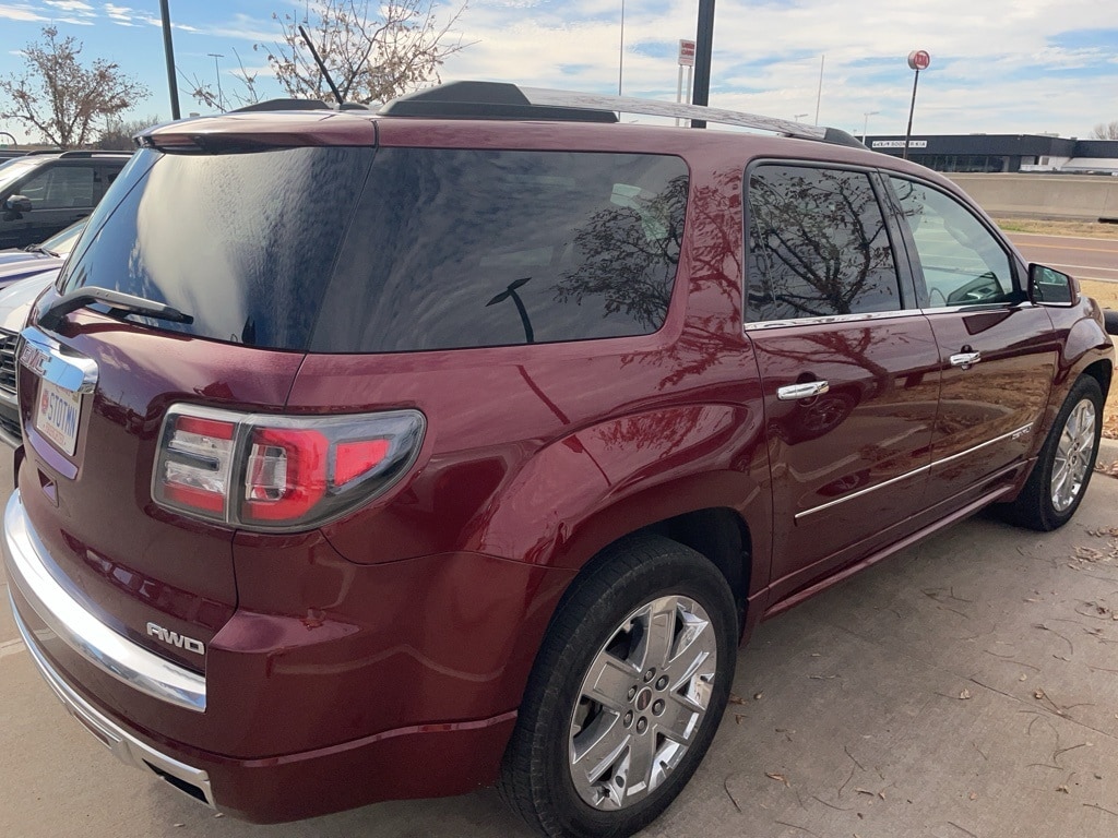 2015 GMC Acadia Denali's photo
