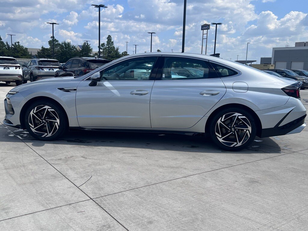 Used 2024 Hyundai Sonata SEL Sedan