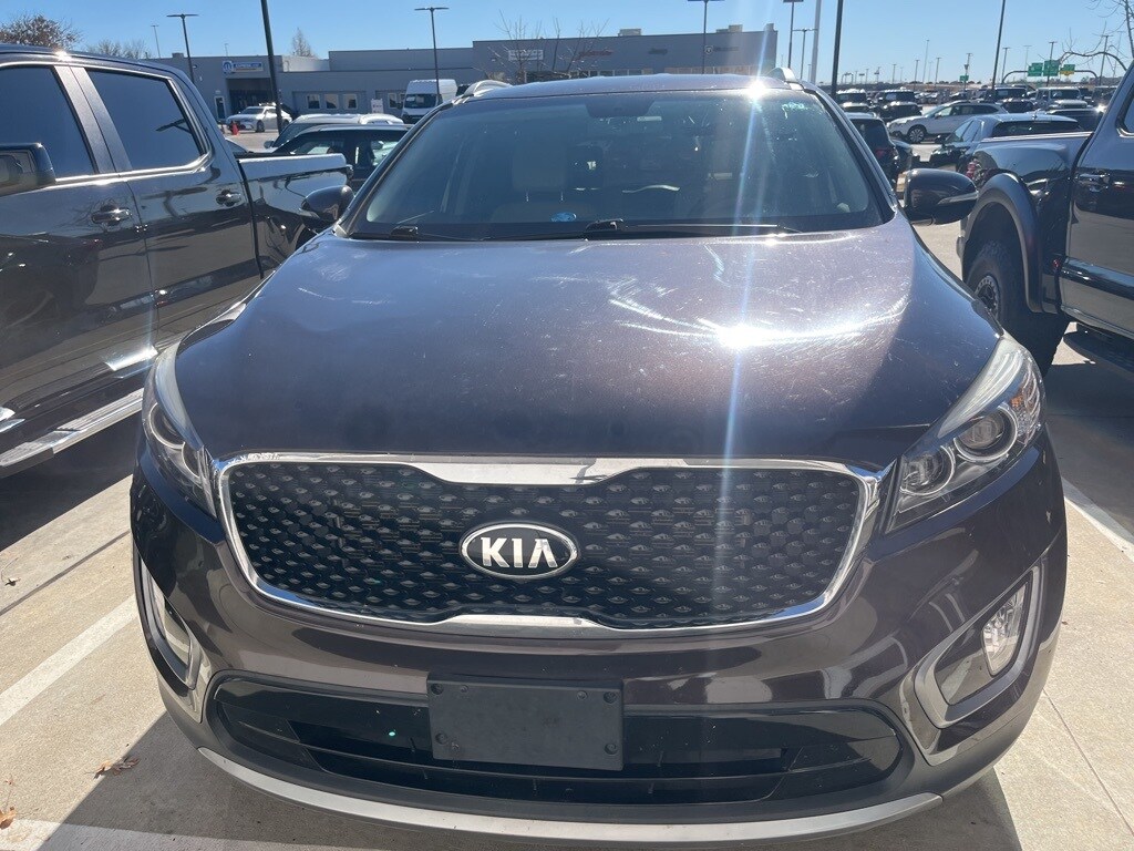 Used 2017 Kia Sorento EX with VIN 5XYPH4A51HG199865 for sale in Norman, OK