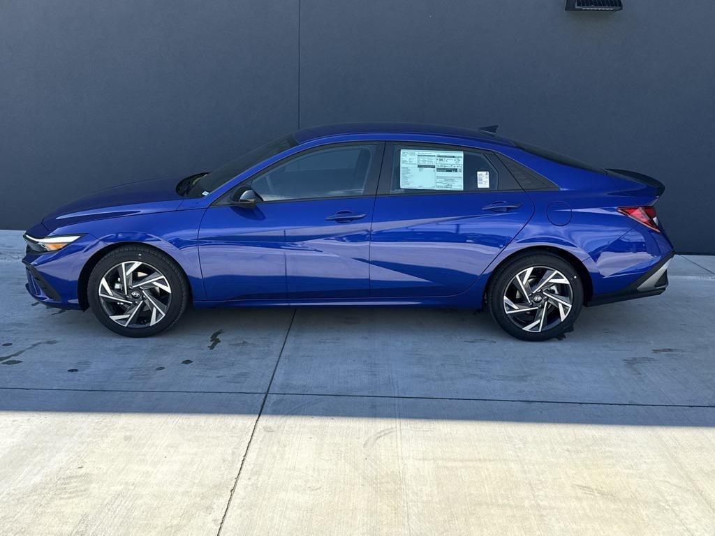 New 2025 Hyundai Elantra SEL Sport Sedan