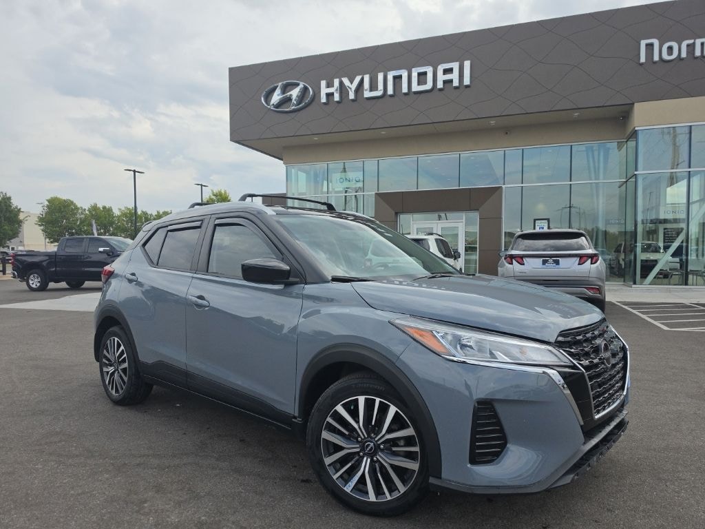 Used 2022 Nissan Kicks SV SUV