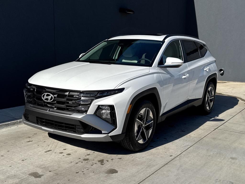 New 2026 Hyundai Tucson SEL Premium FWD SUV