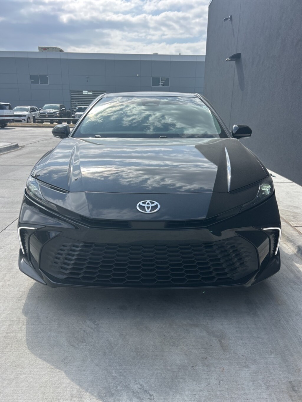 Used 2025 Toyota Camry SE Sedan