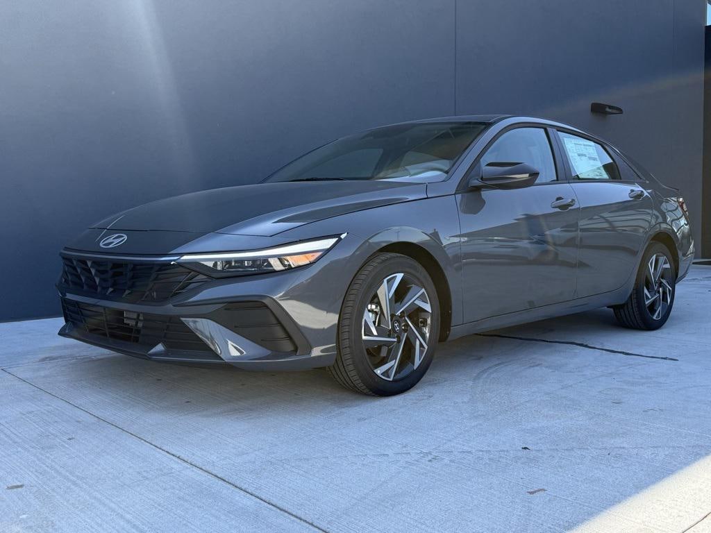 New 2025 Hyundai Elantra SEL Sport Sedan