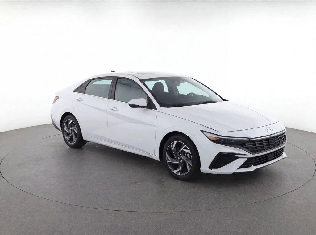 New 2026 Hyundai Elantra SEL Sport Plus Sedan