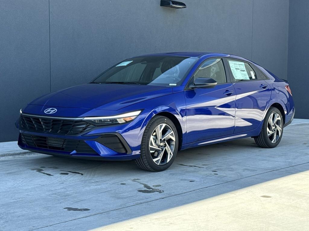 New 2025 Hyundai Elantra SEL Sport Sedan