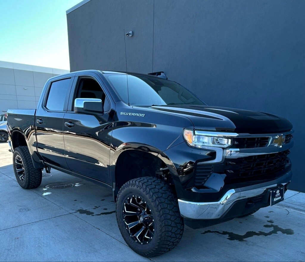 Used 2025 Chevrolet Silverado 1500 LT w/1LT Truck Crew Cab