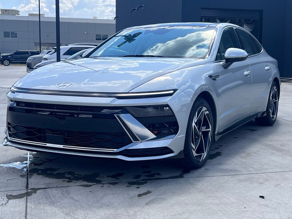 Used 2024 Hyundai Sonata SEL Sedan