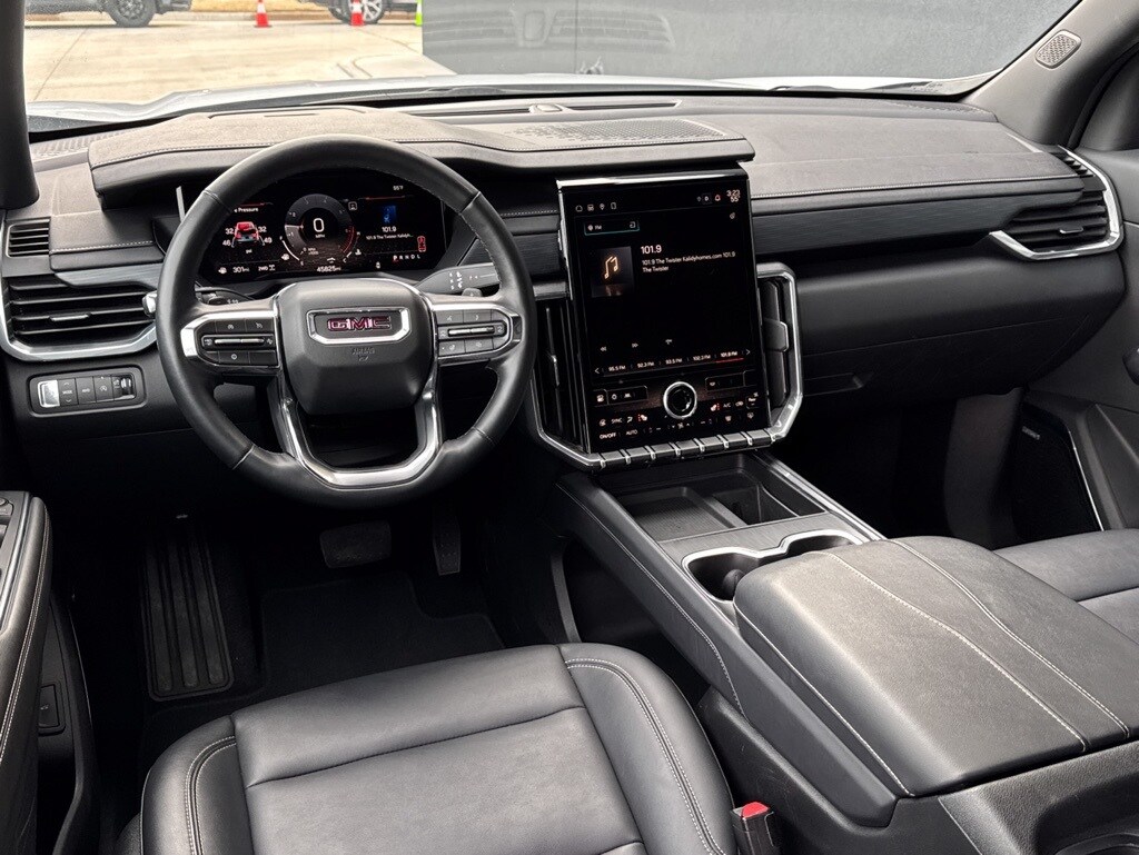 Used 2024 GMC Acadia Elevation SUV