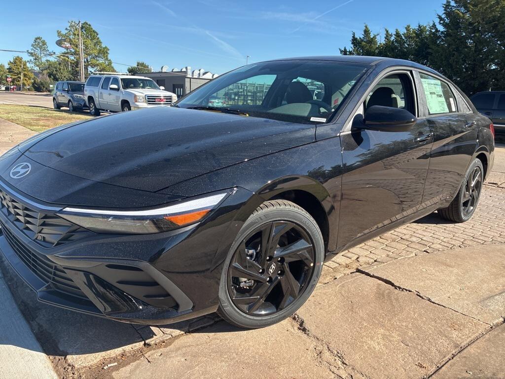 New 2026 Hyundai Elantra SEL Sport Sedan