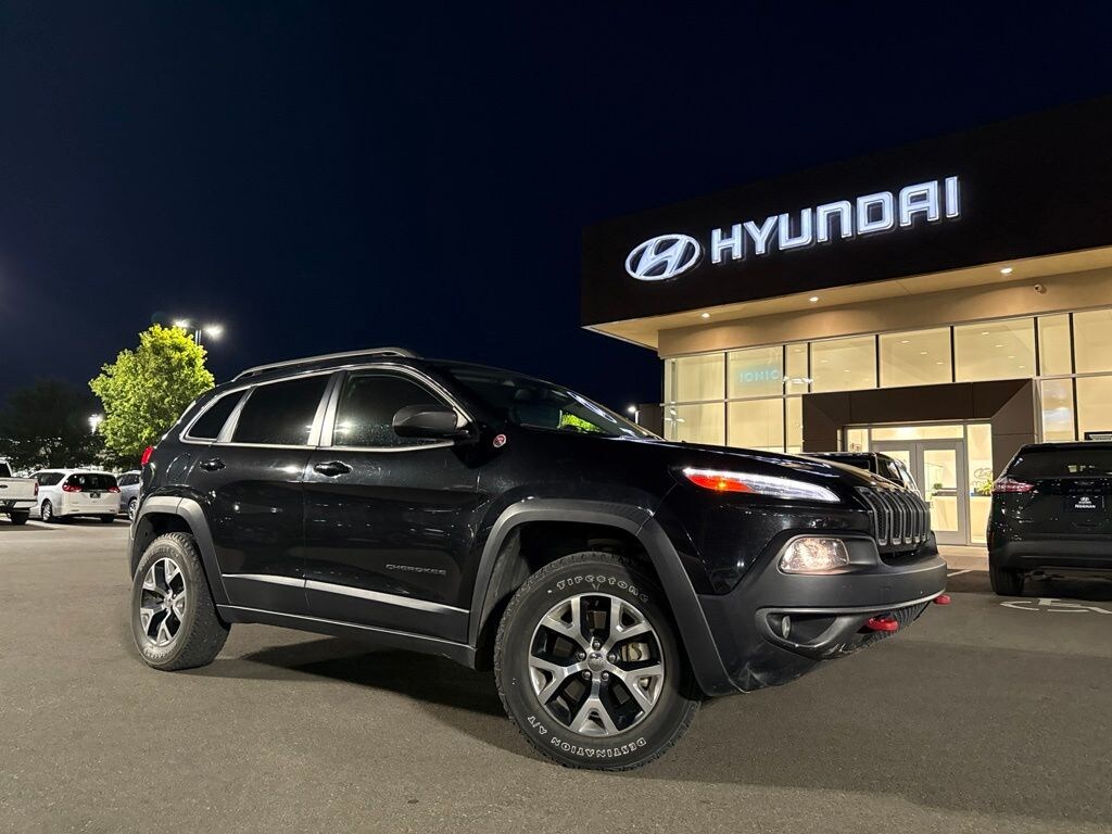 Used 2015 Jeep Cherokee Trailhawk 4x4 SUV
