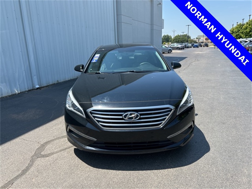 Used 2015 Hyundai Sonata SE with VIN 5NPE24AFXFH156665 for sale in Norman, OK