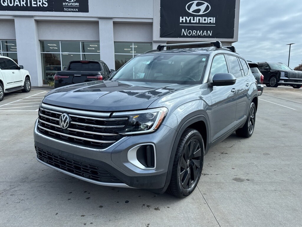 Used 2024 Volkswagen Atlas 2.0T SE w/Technology SUV
