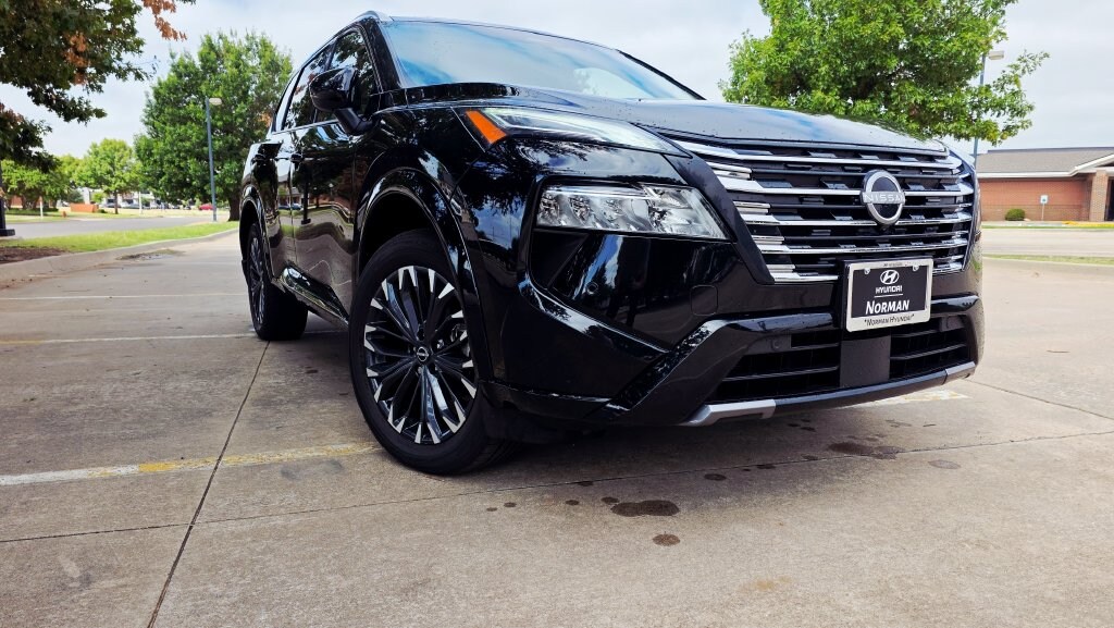 Used 2024 Nissan Rogue Platinum SUV