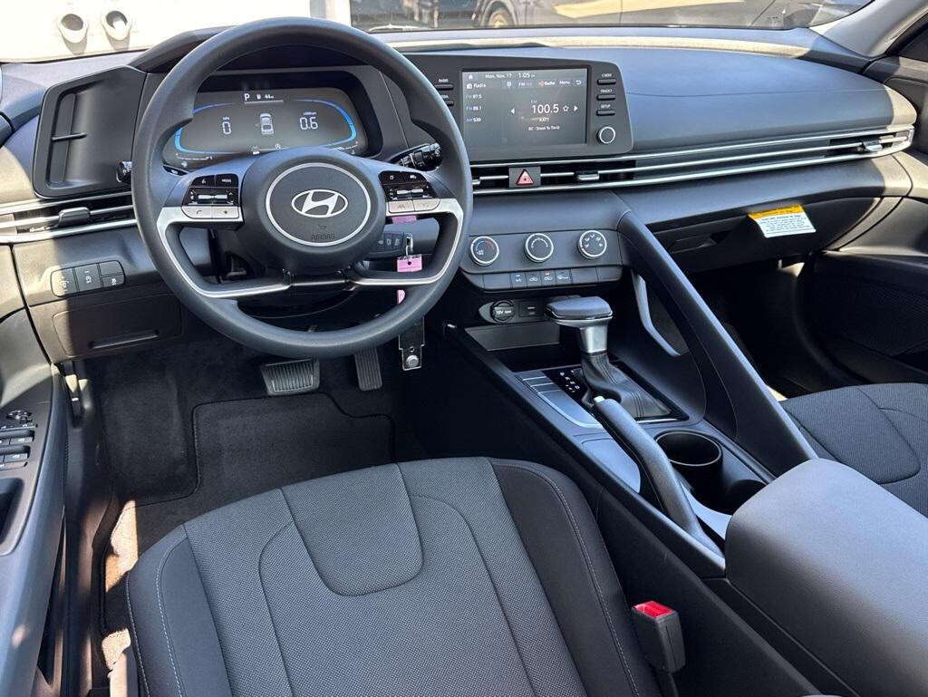 New 2026 Hyundai Elantra SE Sedan