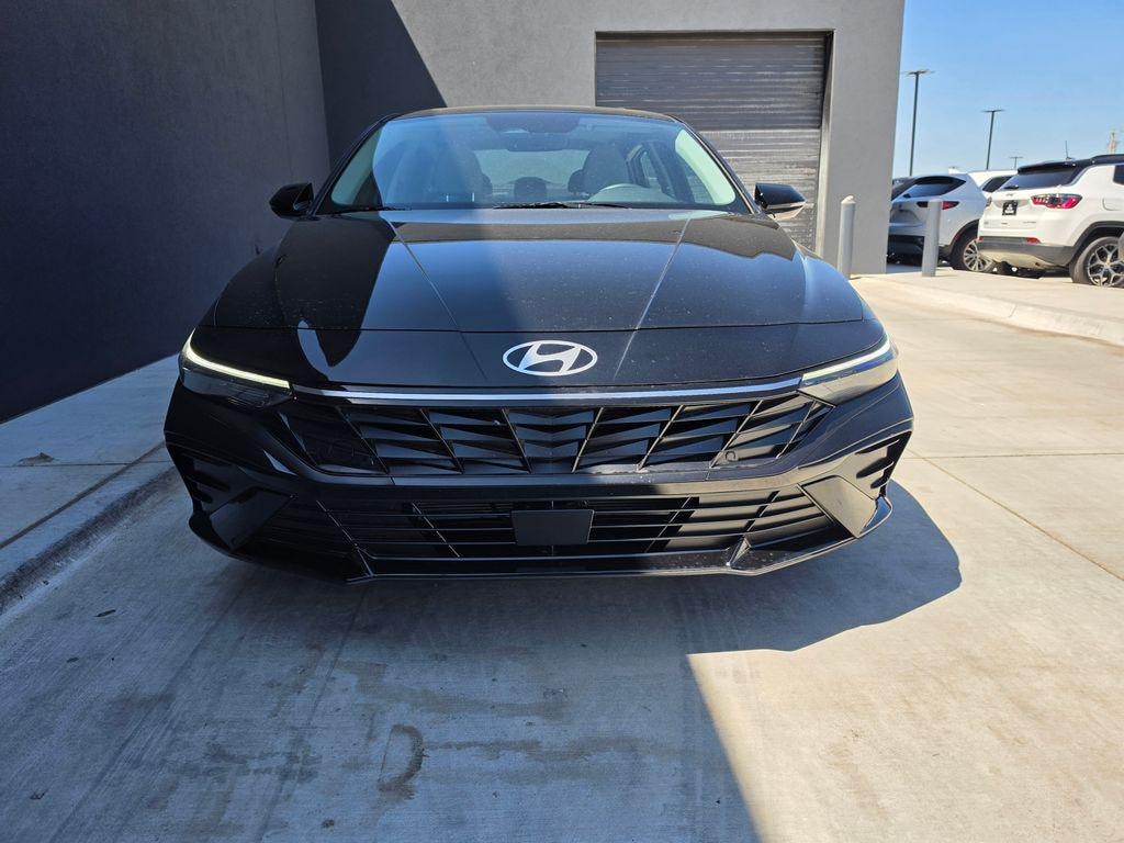 New 2026 Hyundai Elantra Limited Sedan