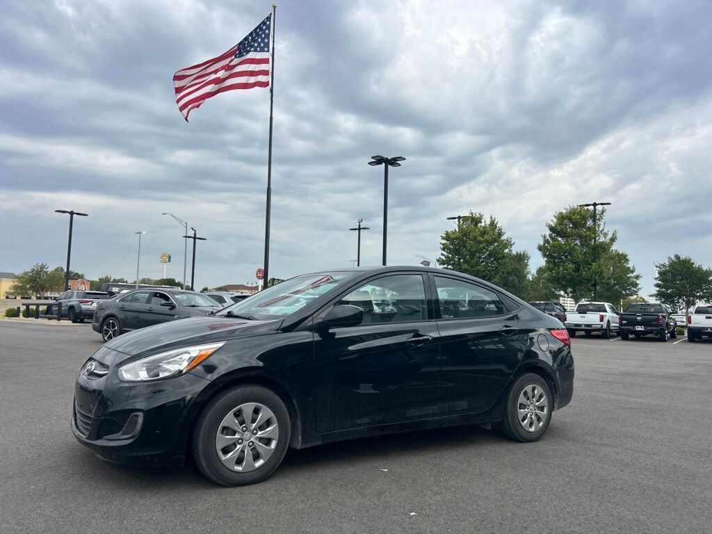 Used 2017 Hyundai Accent SE Sedan