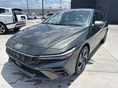 2025 Hyundai Elantra Limited Sedan