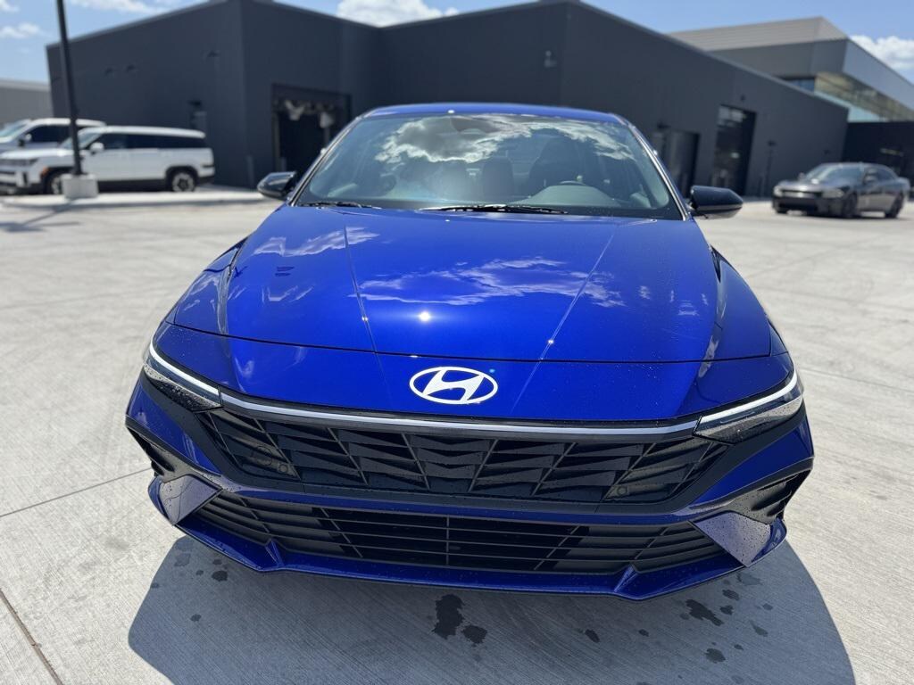 New 2025 Hyundai Elantra SEL Sport Sedan
