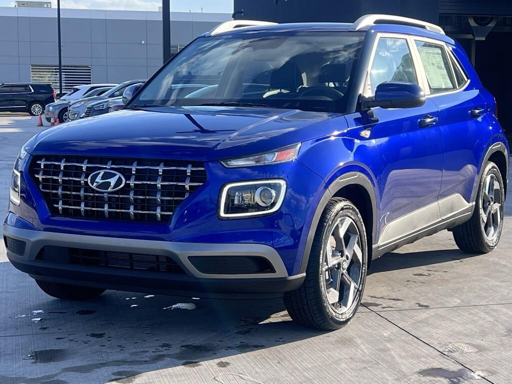 New 2025 Hyundai Venue Limited SUV