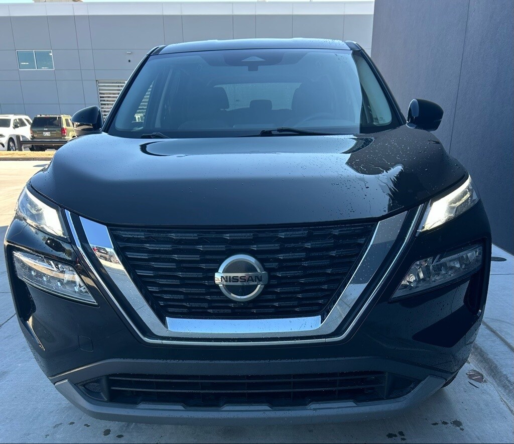 Used 2021 Nissan Rogue SV SUV
