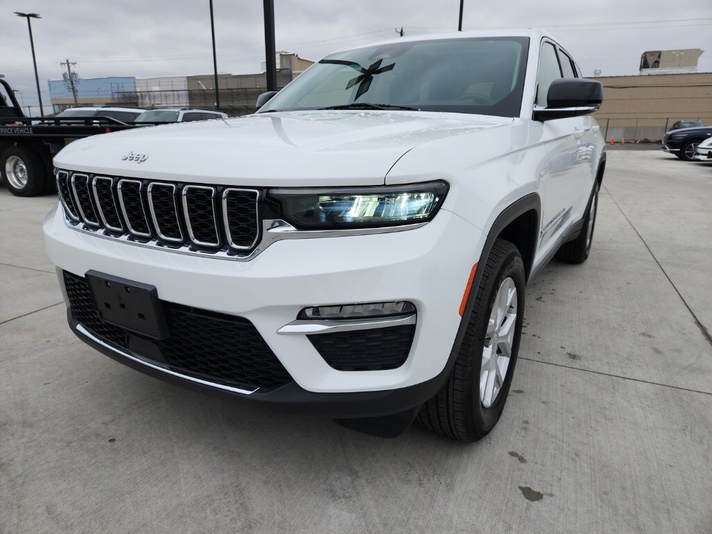 Used 2024 Jeep Grand Cherokee Limited SUV