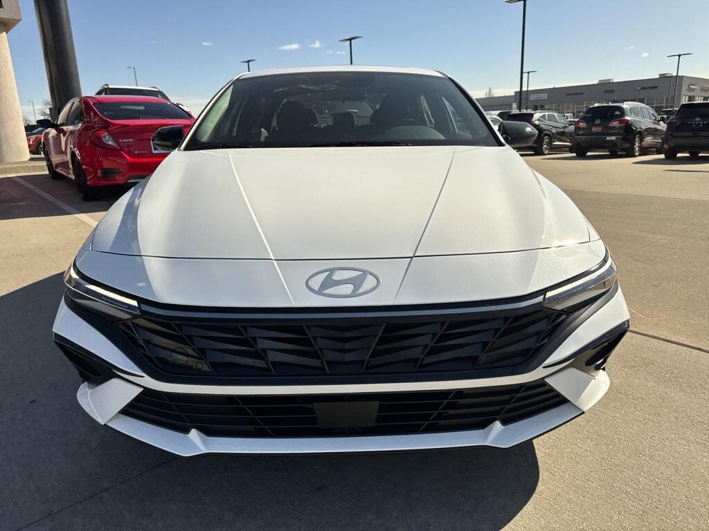 New 2026 Hyundai Elantra SEL Sport Premium Sedan