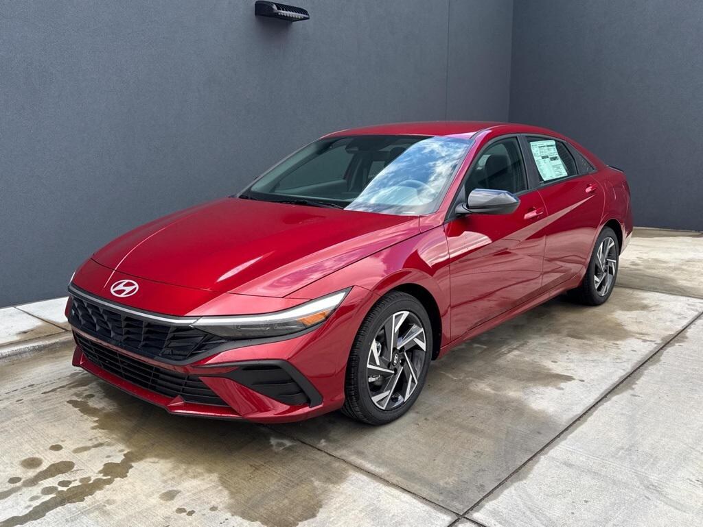 New 2025 Hyundai Elantra SEL Sport Sedan