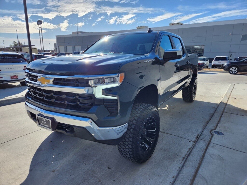 Used 2025 Chevrolet Silverado 1500 LT w/1LT Truck Crew Cab