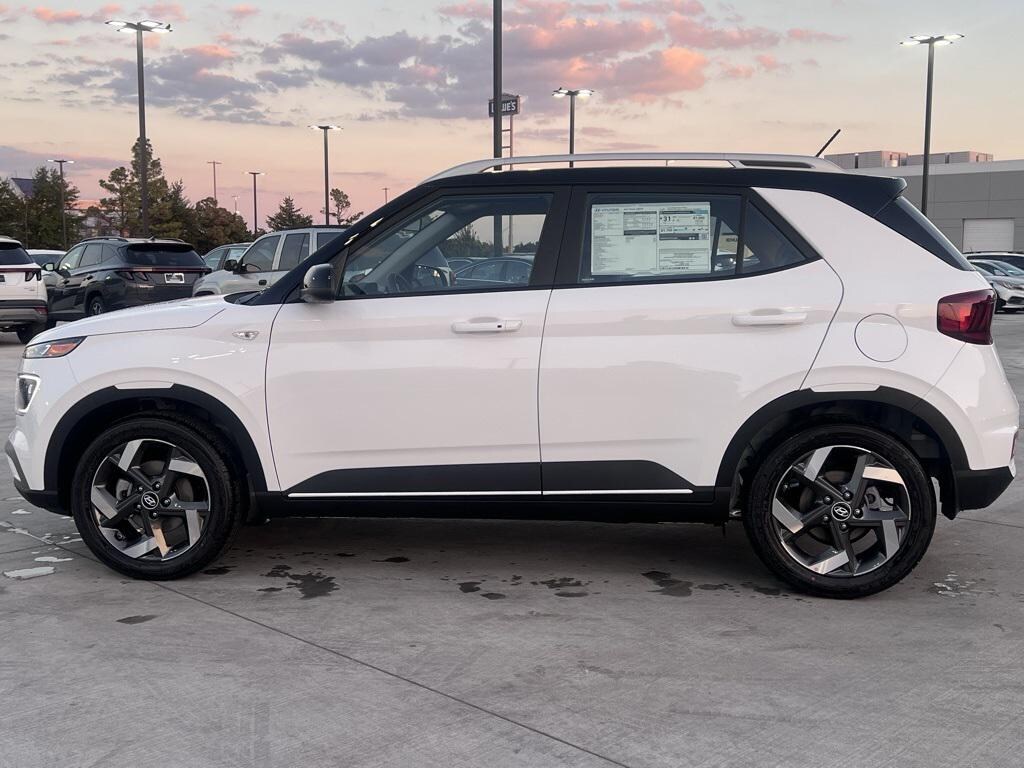 New 2025 Hyundai Venue Limited SUV