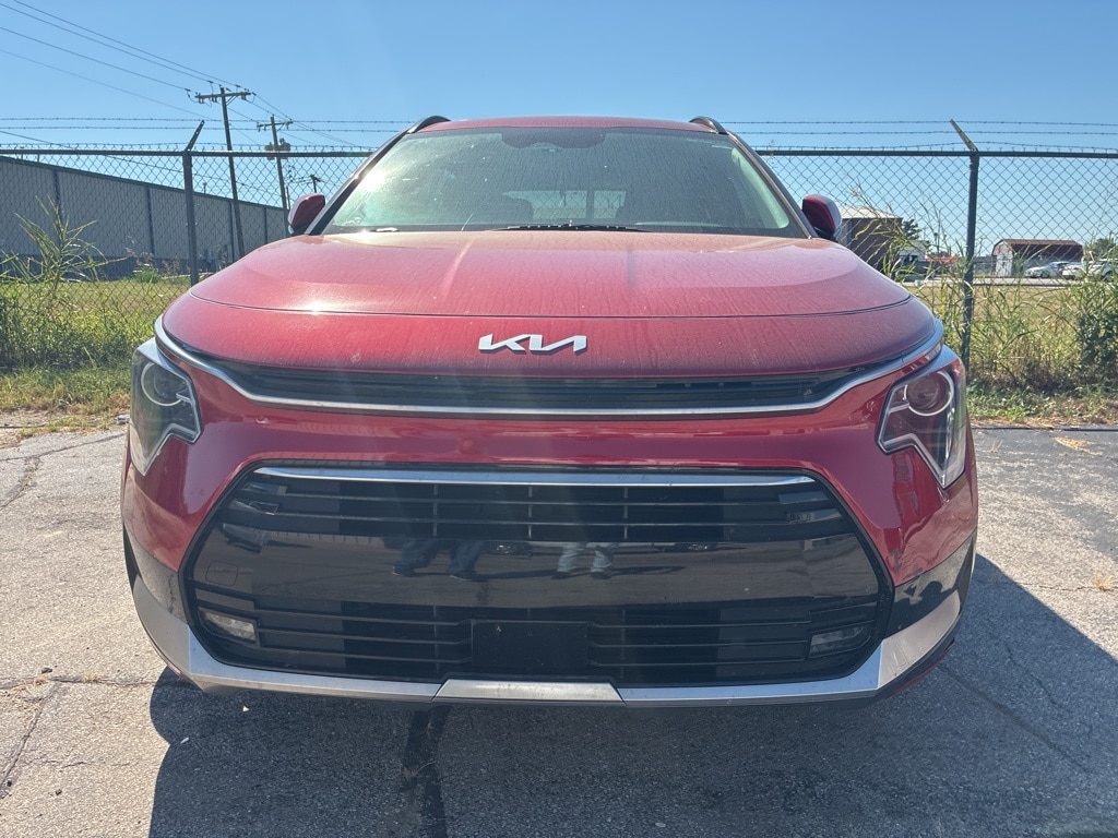 Used 2023 Kia Niro EX Touring SUV
