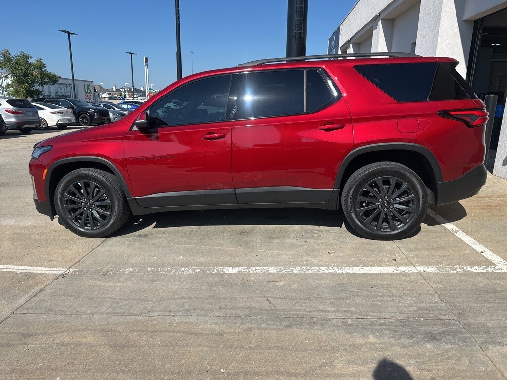 Used 2023 Chevrolet Traverse RS SUV