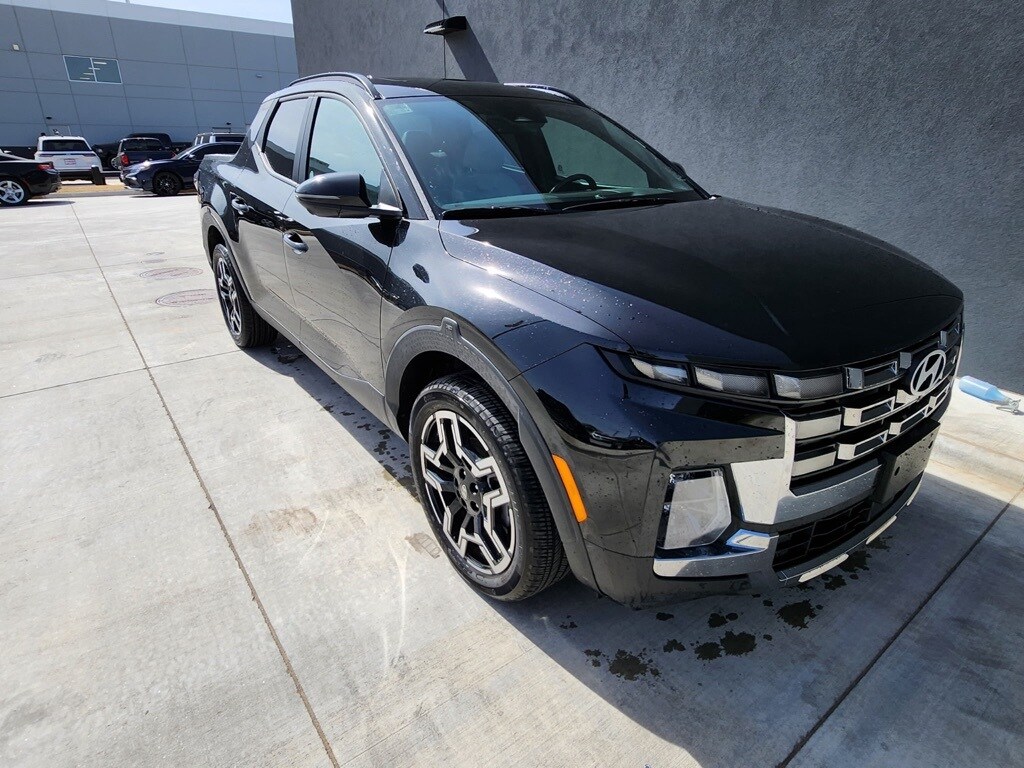 Used 2025 Hyundai Santa Cruz Limited Truck Crew Cab