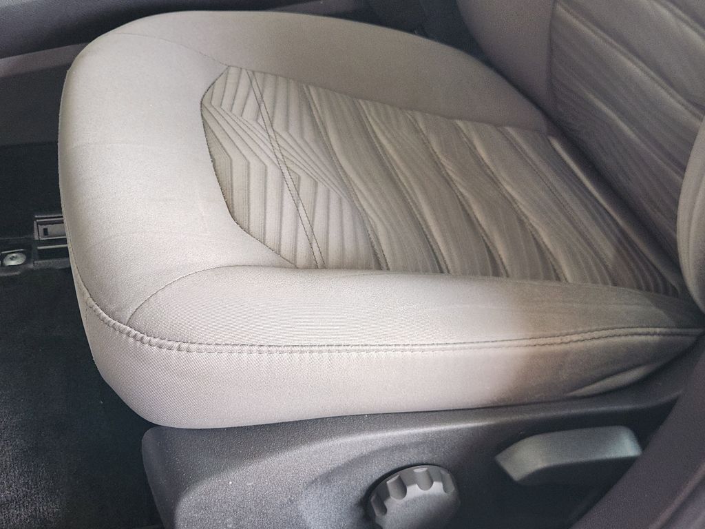 2016 Ford Fusion S - Photo 23