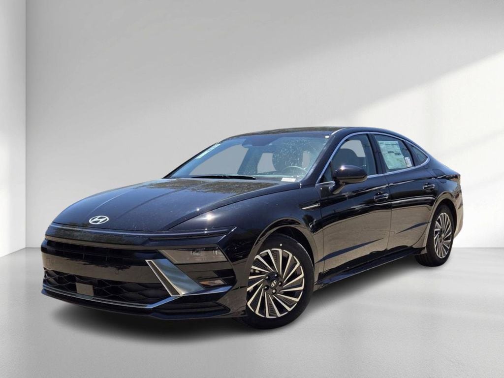 New 2025 Hyundai Sonata Hybrid SEL Sedan