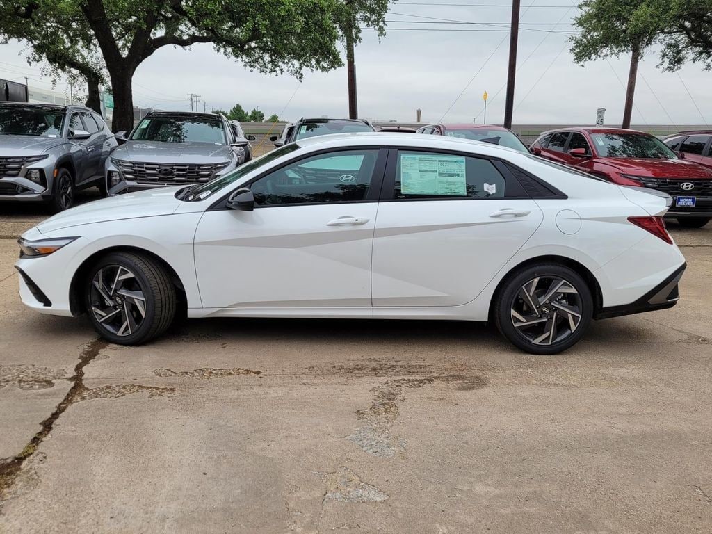 New 2025 Hyundai Elantra Hybrid SEL Sport Sedan