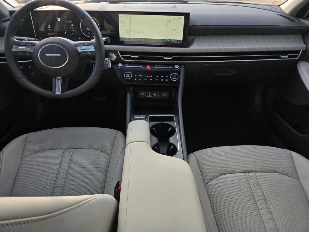 2025 Hyundai Sonata Hybrid Limited - Photo 19