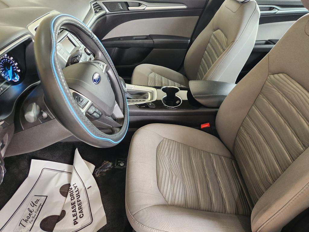 2016 Ford Fusion S - Photo 13