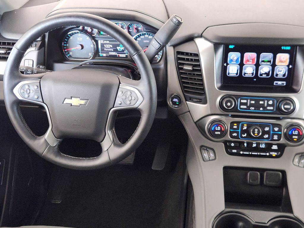 2016 Chevrolet Suburban LT - Photo 26