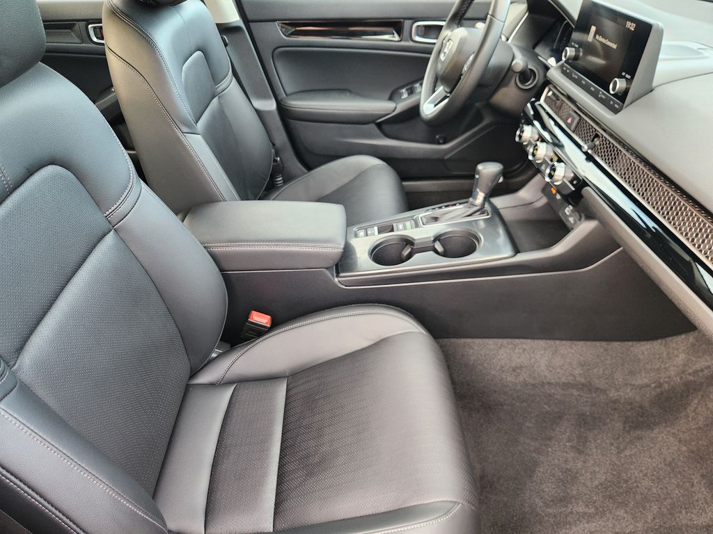 2023 Honda Civic Hatchback EX-L - Photo 14