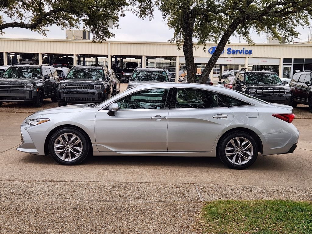 Used 2020 Toyota Avalon XLE Sedan
