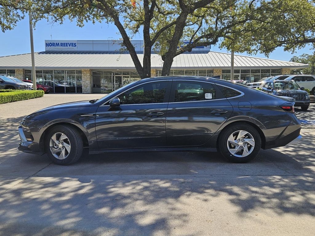New 2025 Hyundai Sonata SE Sedan