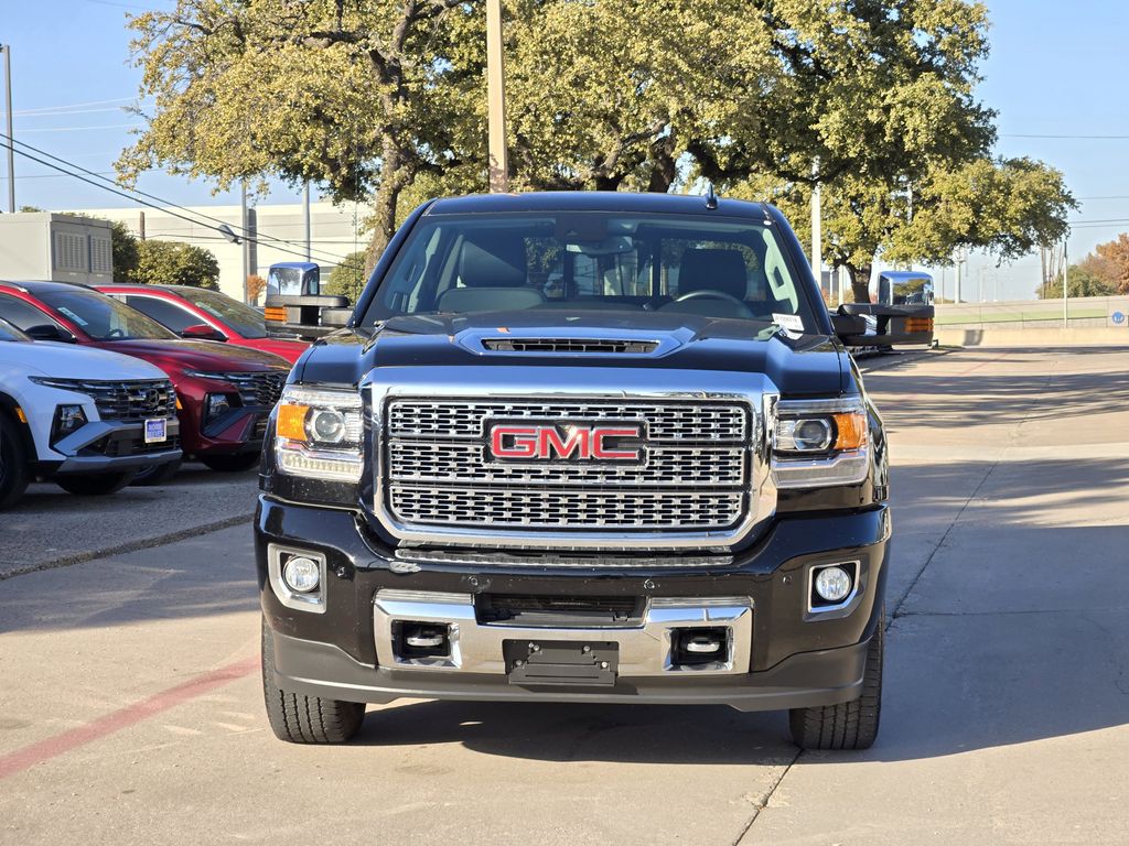 2018 Gmc Sierra Denali photo 2