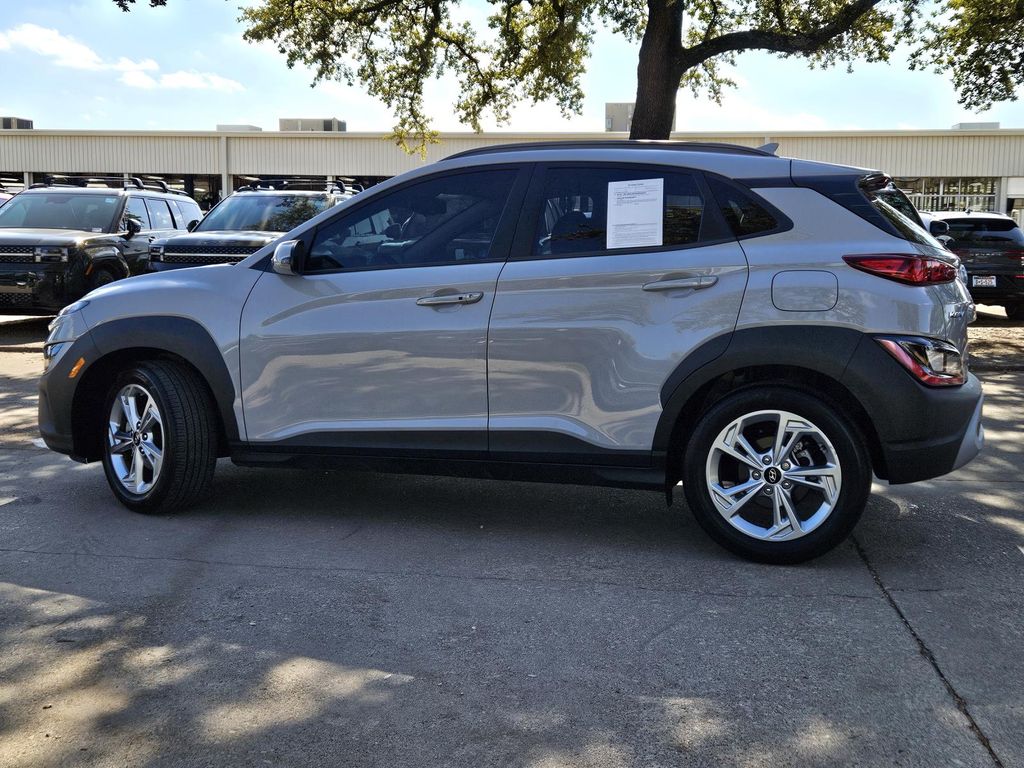 2023 Hyundai Kona SEL photo 2