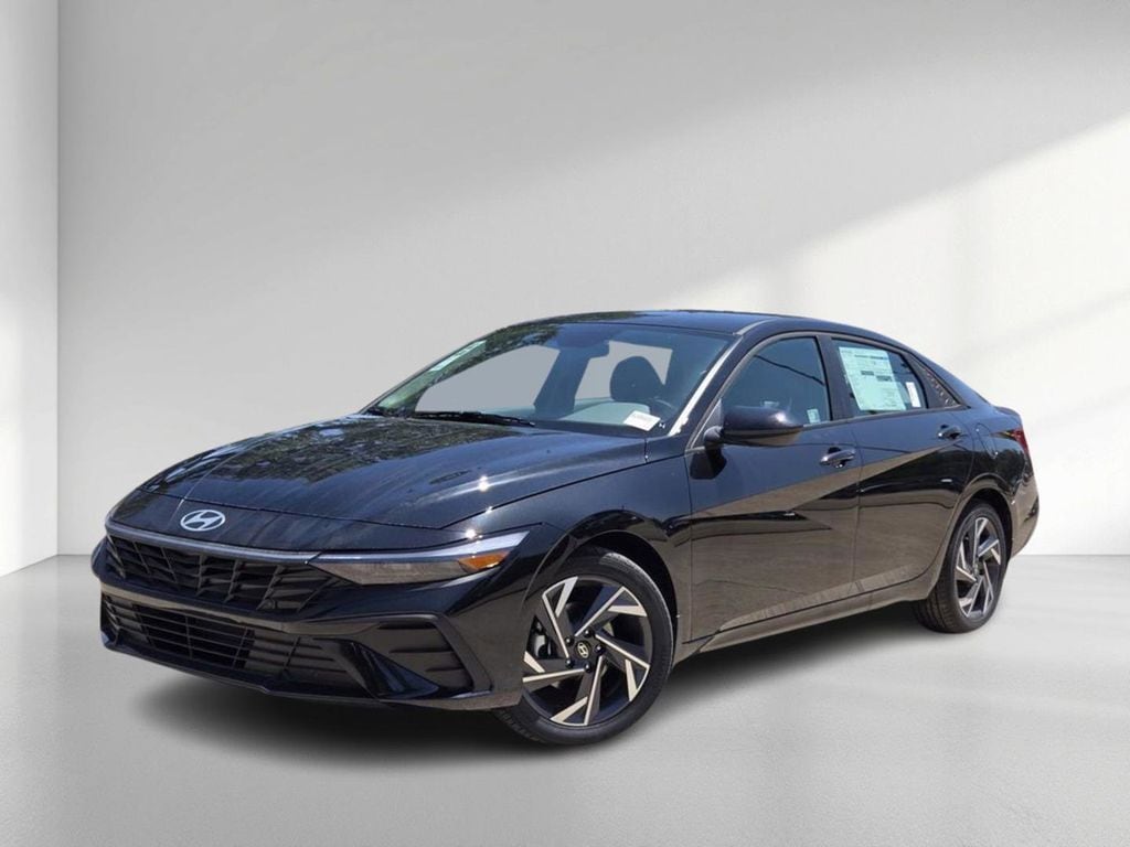 New 2025 Hyundai Elantra SEL Sport Sedan