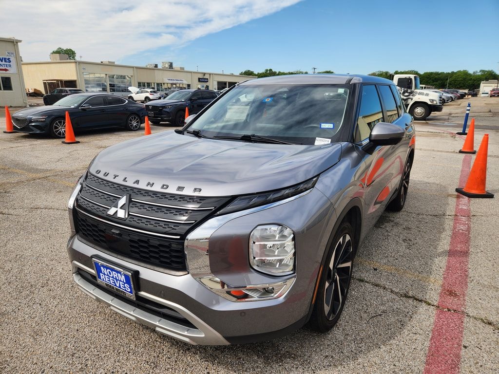 Used 2022 Mitsubishi Outlander SE SUV