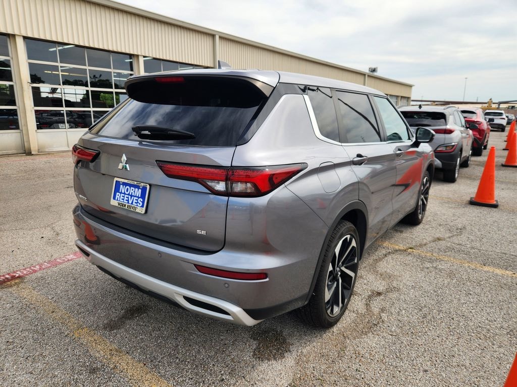 Used 2022 Mitsubishi Outlander SE SUV