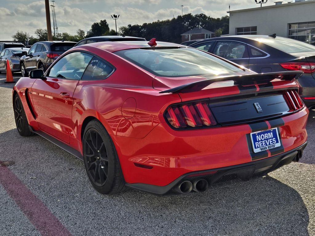 2020 Ford Mustang Shelby GT350 photo 2