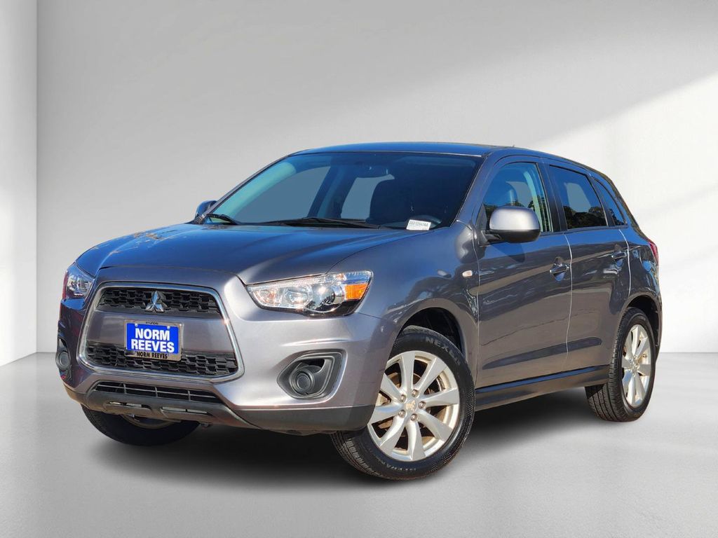 2013 Mitsubishi Outlander Sport ES's photo